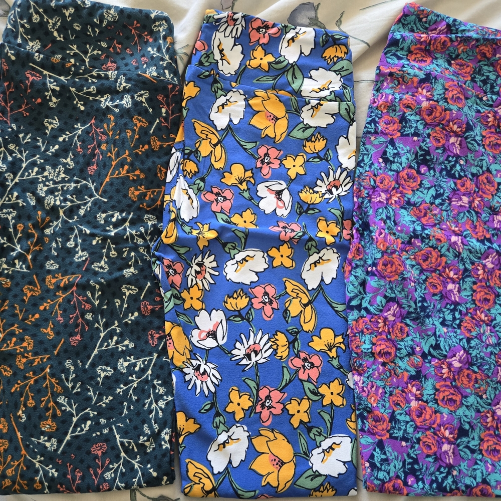 LuLaRoe Floral and Botanical Leggings - Multicolor